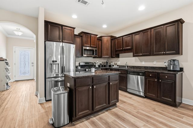 41 Dickens Drive, Freeport, FL 32439