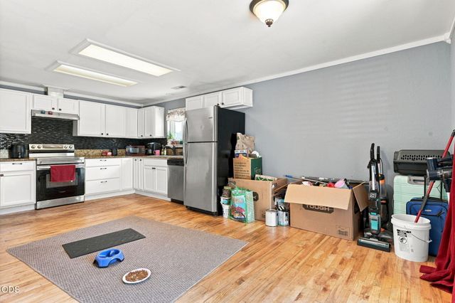 2552 Brookside Drive, Medford, OR 97504