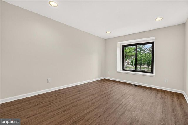 9915 RIDGELINE DR, Gaithersburg, MD 20886