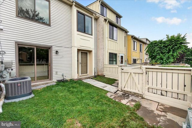 9915 RIDGELINE DR, Gaithersburg, MD 20886