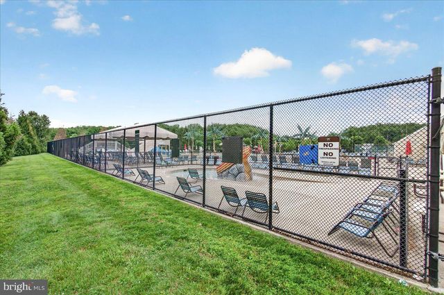 9915 RIDGELINE DR, Gaithersburg, MD 20886