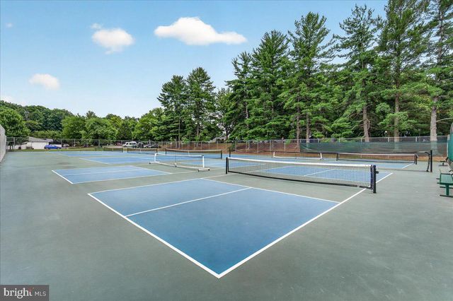9915 RIDGELINE DR, Gaithersburg, MD 20886