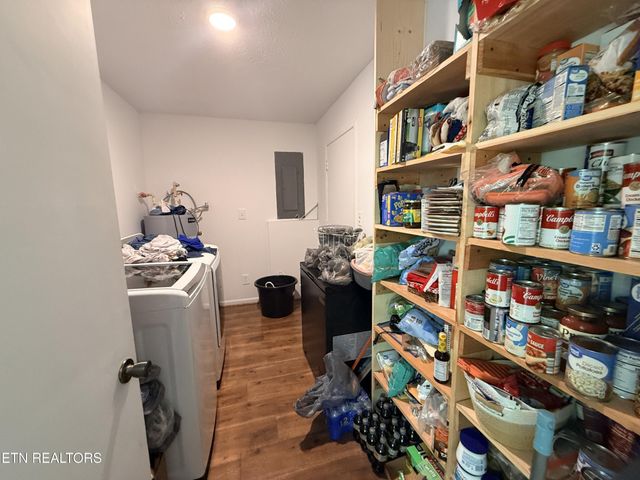 549 Yellow Cliff Estates Rd, Jamestown, TN 38556