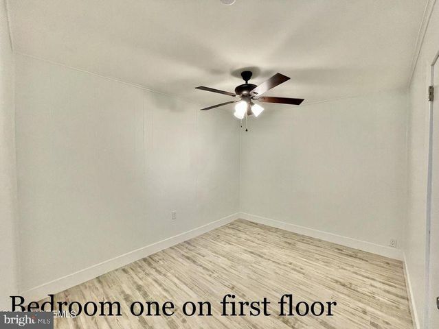 113 JAYNES AVENUE, Island Heights, NJ 08732