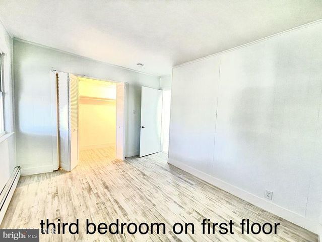 113 JAYNES AVENUE, Island Heights, NJ 08732