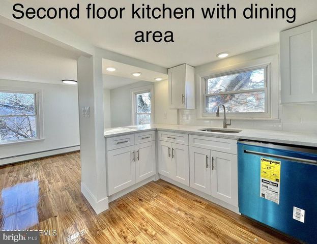 113 JAYNES AVENUE, Island Heights, NJ 08732