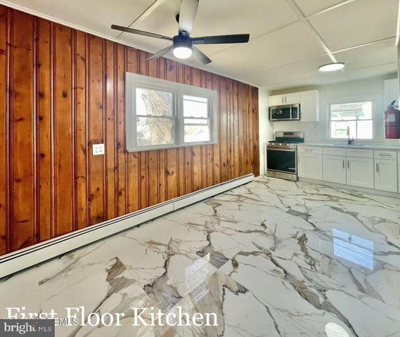 113 JAYNES AVENUE, Island Heights, NJ 08732