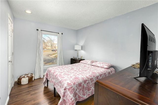 15709 W 127th Terrace, Olathe, KS 66062