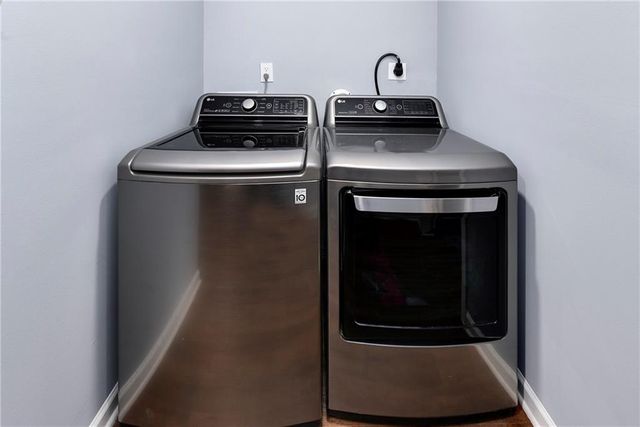 15709 W 127th Terrace, Olathe, KS 66062