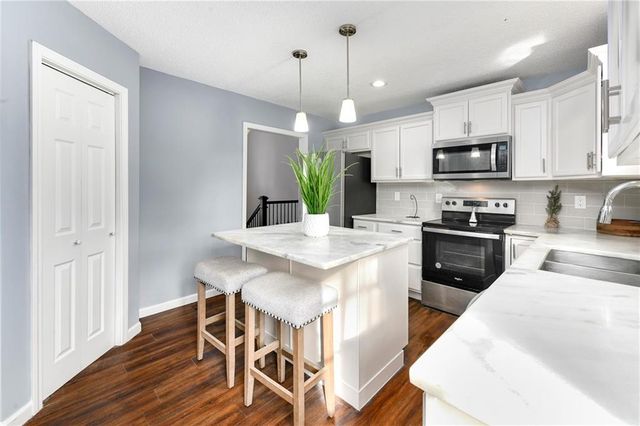 15709 W 127th Terrace, Olathe, KS 66062