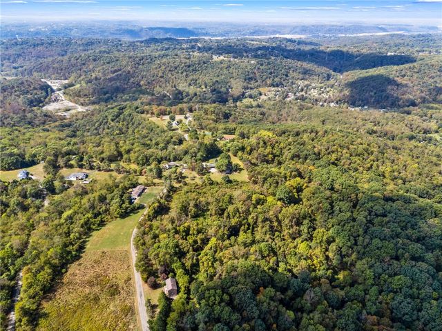 000 Willow Ridge Rd, Bell Acres, PA 15143