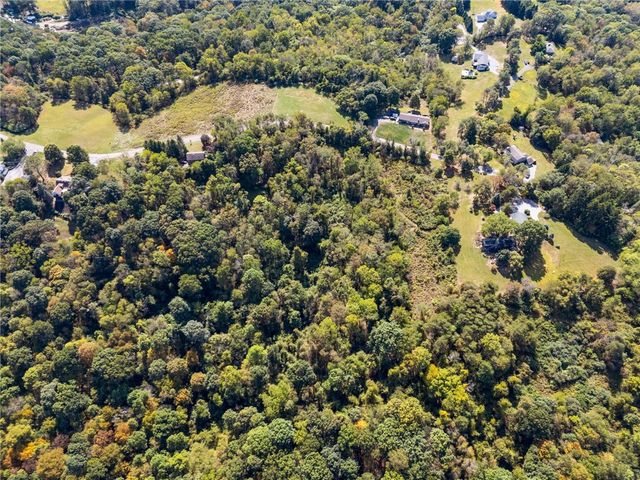 000 Willow Ridge Rd, Bell Acres, PA 15143