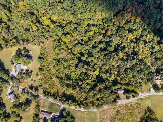 000 Willow Ridge Rd, Bell Acres, PA 15143