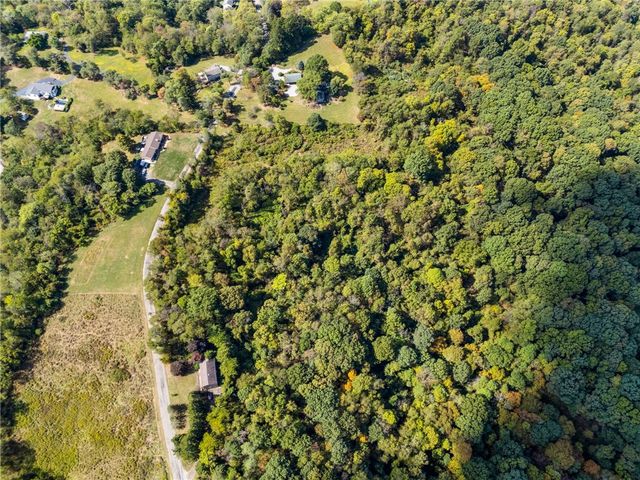 000 Willow Ridge Rd, Bell Acres, PA 15143