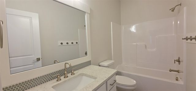5501 Canal Avenue 60, Grandville, MI 49418