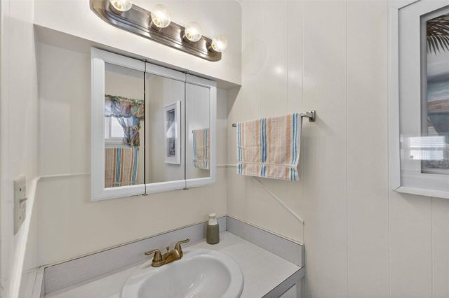 1812 MINNESOTA AVENUE, Bradenton, FL 34207