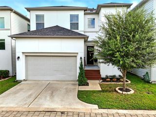 422 Yale Oaks Lane, Houston, TX 77091