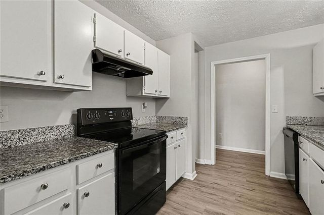 220 Westcliffe Court, College Park, GA 30349