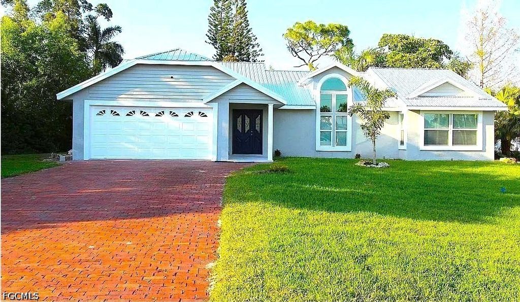 6617 Idlewild ST, Fort Myers, FL 33966