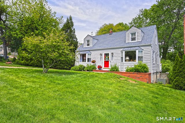 137 Lake Street, West Haven, CT 06516