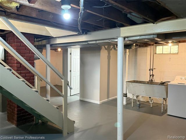 565 E Webster Street, Ferndale, MI 48220