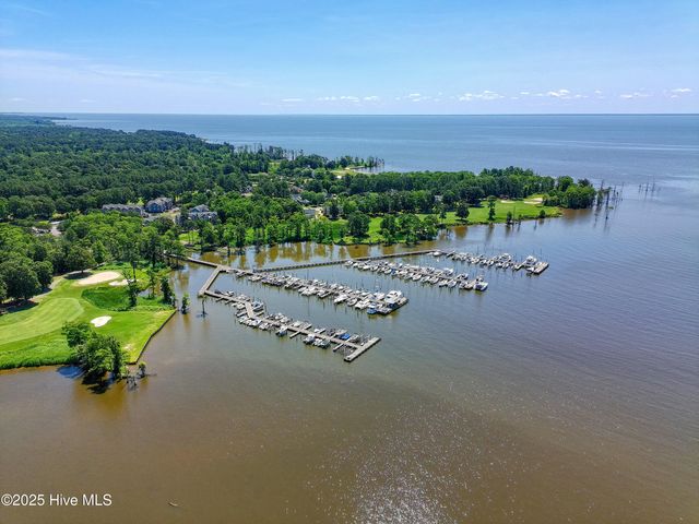 10 Peninsula Shores Way, Hertford, NC 27944