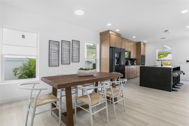 4601 QUEENSBORO AVENUE S, St Petersburg, FL 33711