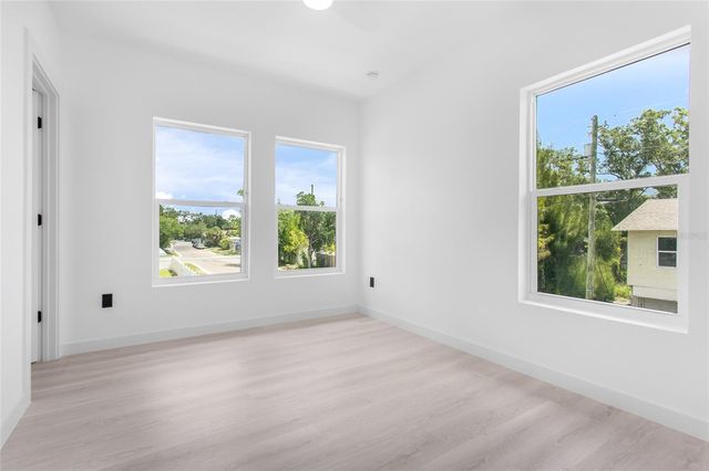 4601 QUEENSBORO AVENUE S, St Petersburg, FL 33711