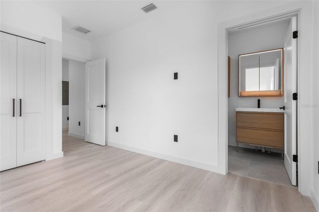 4601 QUEENSBORO AVENUE S, St Petersburg, FL 33711