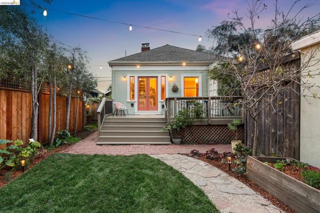 5360 5360 LOCKSLEY Ave, Oakland, CA 94618