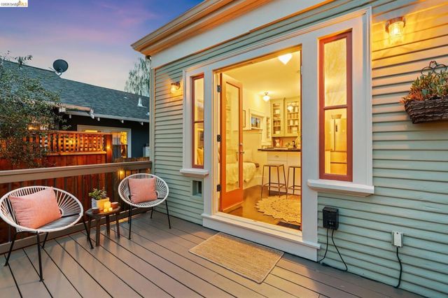 5360 5360 LOCKSLEY Ave, Oakland, CA 94618