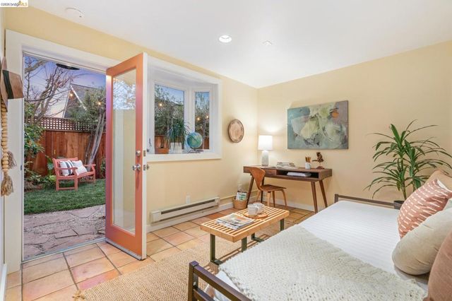 5360 5360 LOCKSLEY Ave, Oakland, CA 94618