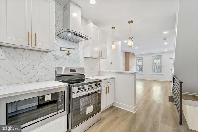 5540 W OXFORD ST, Philadelphia, PA 19131