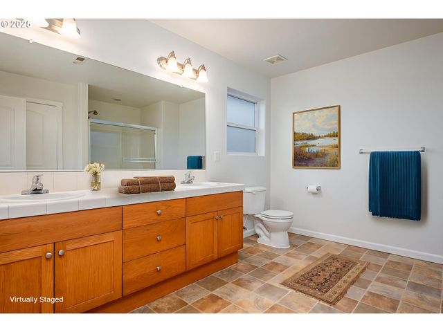 1113 W POWELL Blvd, Gresham, OR 97030