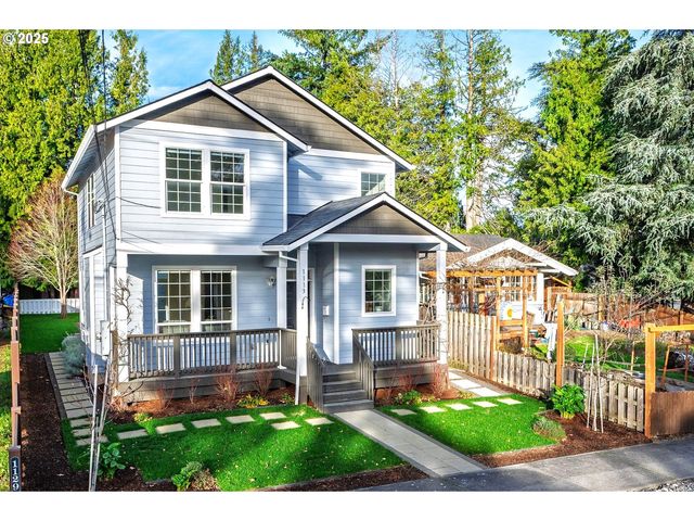 1113 W POWELL Blvd, Gresham, OR 97030