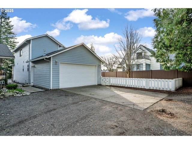 1113 W POWELL Blvd, Gresham, OR 97030