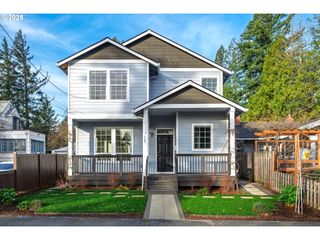 1113 W POWELL Blvd, Gresham, OR 97030