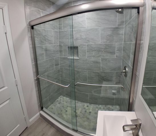5815 Garden Avenue, West Palm Beach, FL 33405