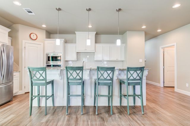 11211 Boston Avenue, Lubbock, TX 79423