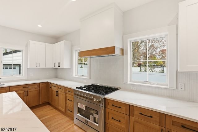 29 Alice Ln, Clark Twp., NJ 07066