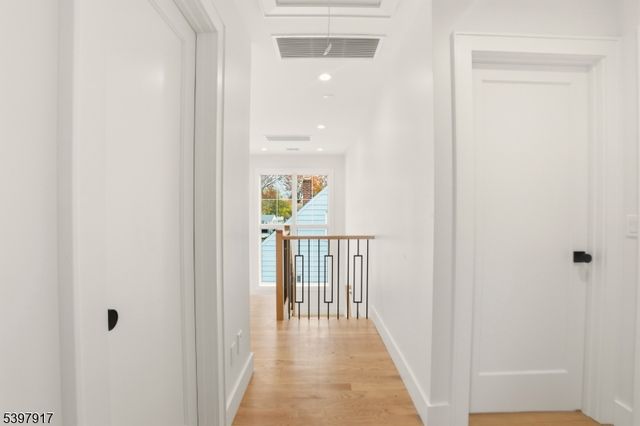 29 Alice Ln, Clark Twp., NJ 07066