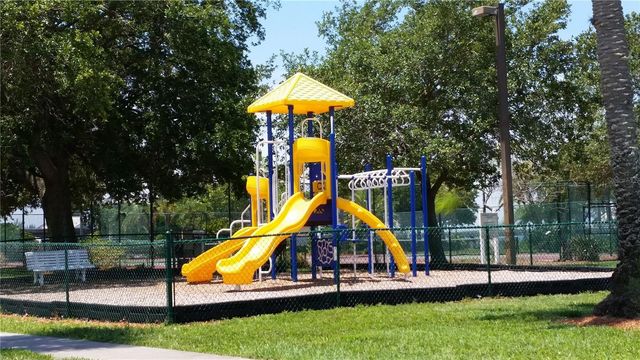 3259 MANGROVE POINT DRIVE, Ruskin, FL 33570