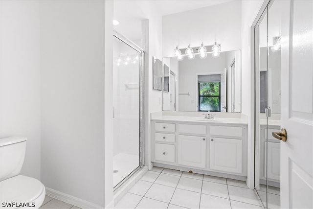 7550 Meadow Lakes DR 4701, Naples, FL 34104