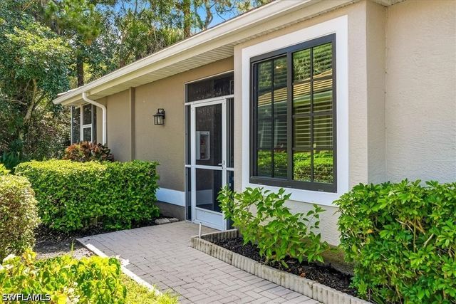 7550 Meadow Lakes DR 4701, Naples, FL 34104