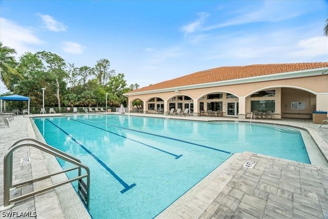 7550 Meadow Lakes DR 4701, Naples, FL 34104