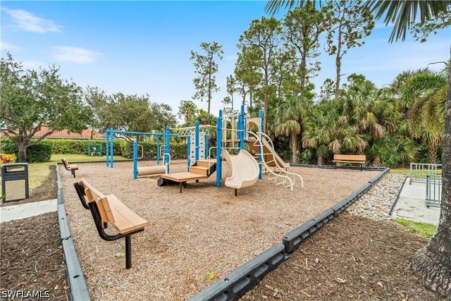 7550 Meadow Lakes DR 4701, Naples, FL 34104