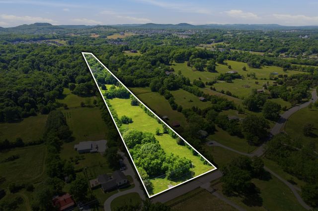 1958 Burke Hollow Rd, Nolensville, TN 37135