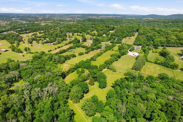 1958 Burke Hollow Rd, Nolensville, TN 37135