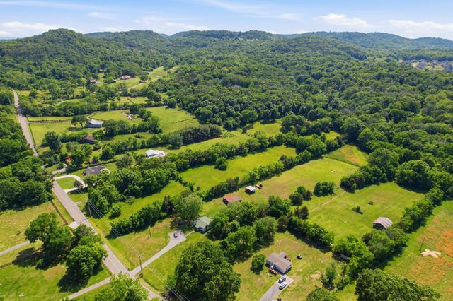 1958 Burke Hollow Rd, Nolensville, TN 37135