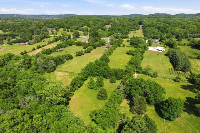 1958 Burke Hollow Rd, Nolensville, TN 37135